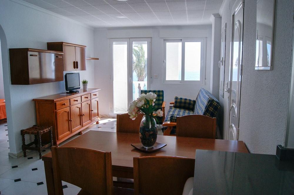 Riviera Beach Apartments Pilar de la Horadada Esterno foto